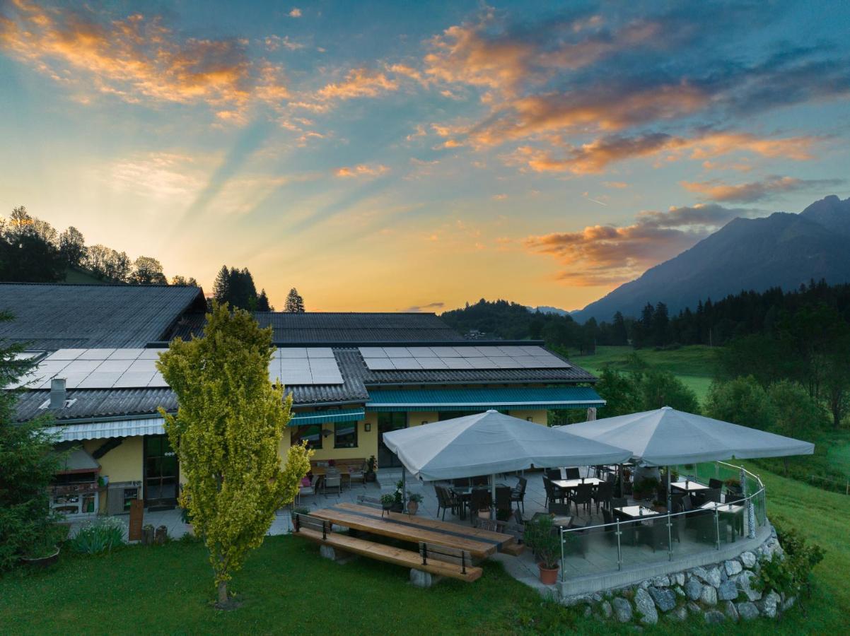 Sportpension Goldegg Exterior photo