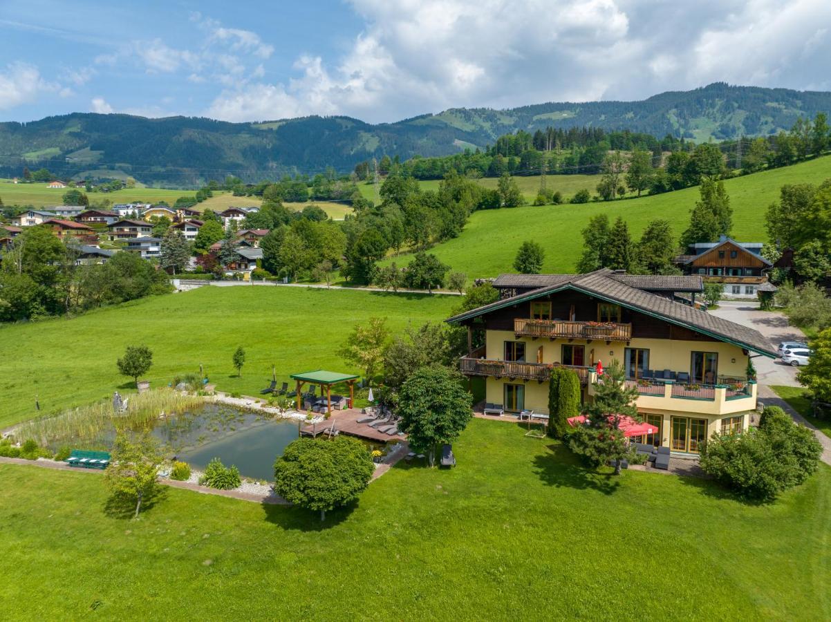 Sportpension Goldegg Exterior photo