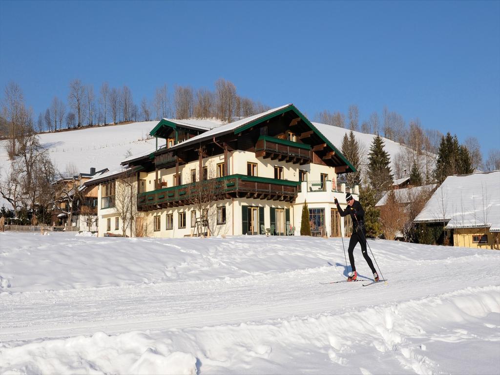 Sportpension Goldegg Exterior photo